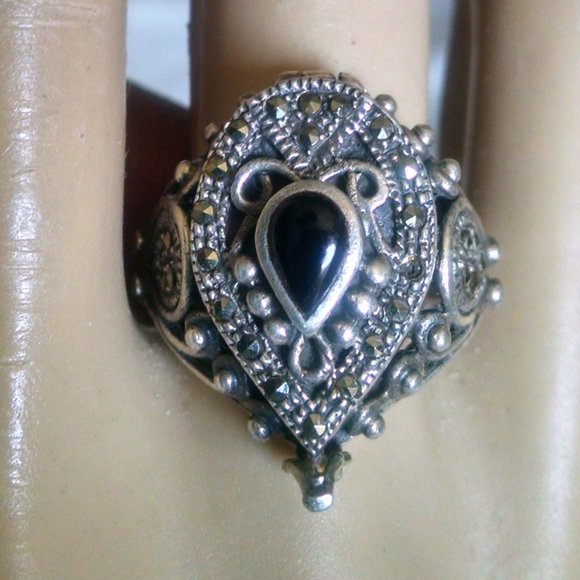 Vintage Unique Rare Collectible Poison Black Onyx Marcasite Gemstone Ring - Picture 9 of 12